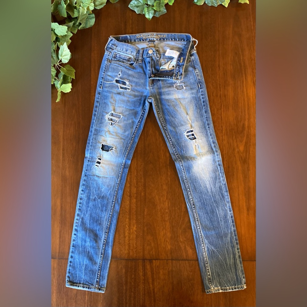 Men’s Ripped Blue Extreme Flex Skinny Jeans Size 28 x 32